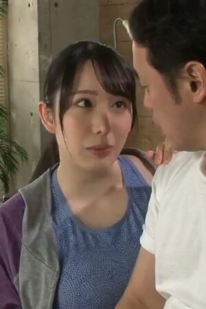 Mizuki Yayoi và JUQ-029: Huấn luyện viên bùng nổ sức mạnh thể chất