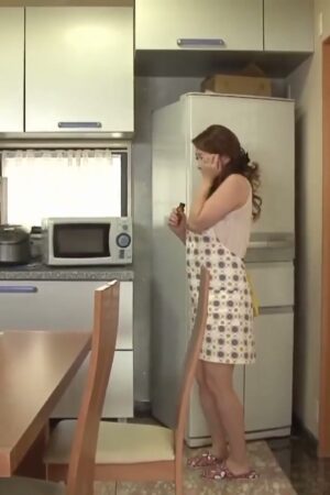 Yumi Kazama JUX-617: Cuồng nhiệt va chạm, bùng nổ không ngừng