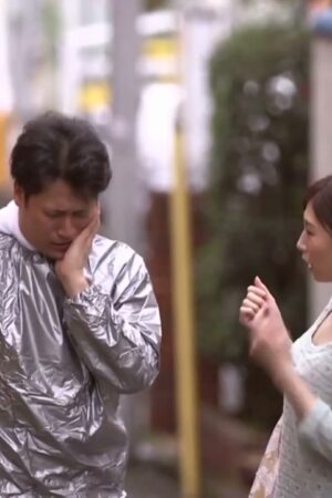 Aki Sasaki và JUX-817: Va chạm cuồng nhiệt, nhịp độ dồn dập đến kiệt sức