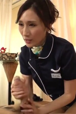Julia và MEYD-719: Va chạm mãnh liệt, nhịp độ dồn dập đến kiệt sức
