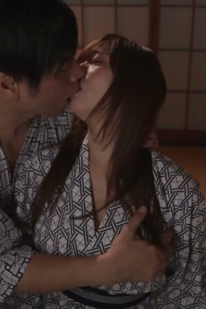 Marina Shiraishi URE-062: Va chạm mãnh liệt, nhịp độ cuồng nhiệt không ngừng