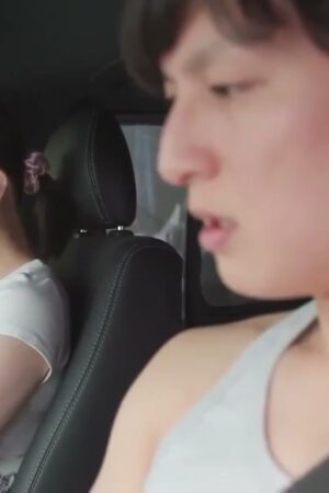 Yuria Yoshine URE-096: Va chạm cuồng nhiệt, nhịp độ dồn dập không ngừng