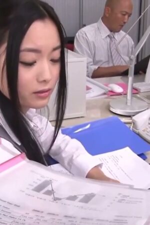 Yu Shiraishi SNIS-269: Cuồng nhiệt công sở, va chạm không ngừng