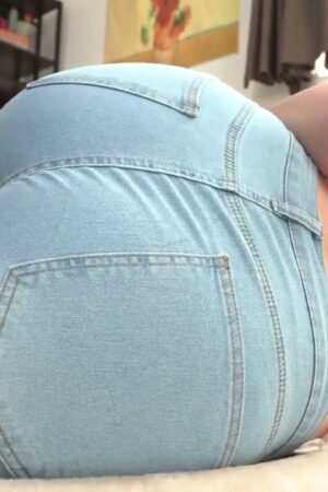 Cuồng nhiệt va chạm dì mông khủng, nhịp độ dồn dập không ngừng