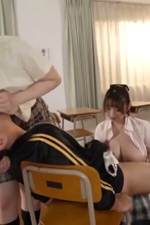 Miso Mizuhara Ena Koume, MIAA-557: Va chạm cuồng nhiệt, nhịp độ dồn dập