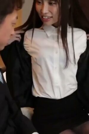 Hitomi MIAA-532: Va chạm cuồng nhiệt, không ngừng nghỉ