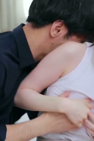 Thầy giáo cuồng nhiệt nữ sinh ngực khủng không che