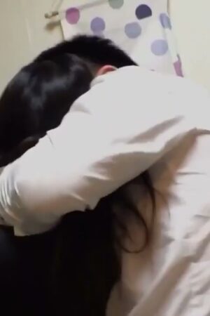Mizuki Aiga và MIDE-934: Nữ văn phòng cuồng nhiệt, va chạm không ngừng