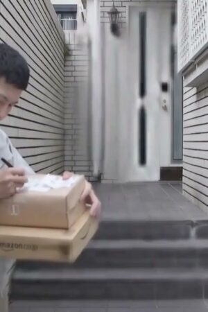 Va chạm cuồng nhiệt, nhịp độ dồn dập không ngừng